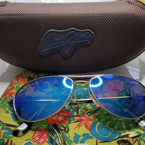 Maui Jim ‘Baby Beach’ Aviators (blue tint).